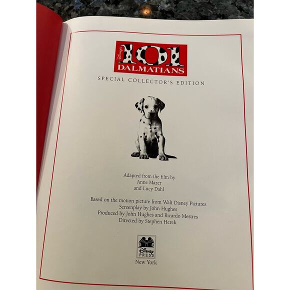 Vintage Disney's 101 Dalmatians Special Collector's Edition Hardcover Book - Picture 6 of 7